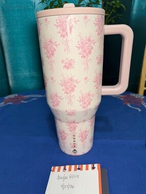 Hydrojug 40 Oz Traveler Bouquet